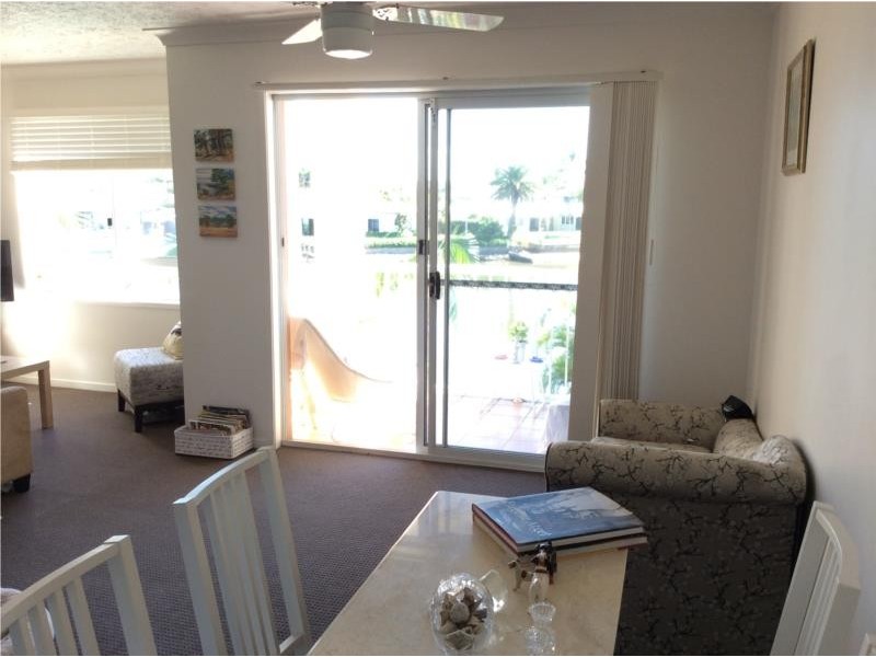 8/11-19 Taylor street, Biggera Waters QLD 4216