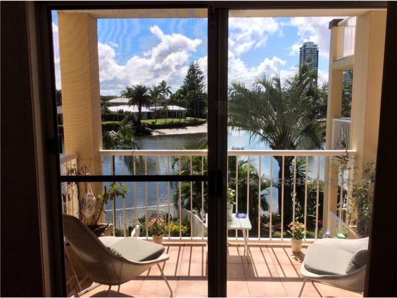 8/11-19 Taylor street, Biggera Waters QLD 4216