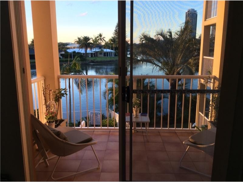 8/11-19 Taylor street, Biggera Waters QLD 4216