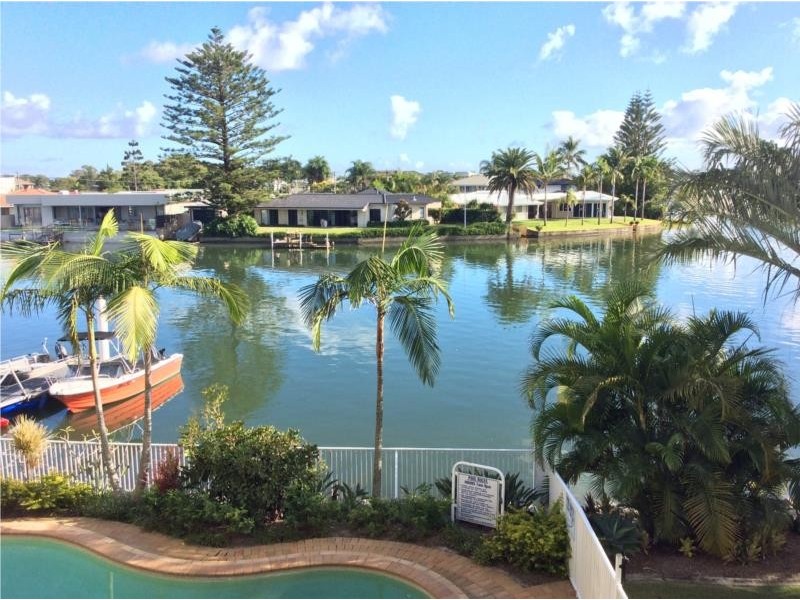 8/11-19 Taylor street, Biggera Waters QLD 4216