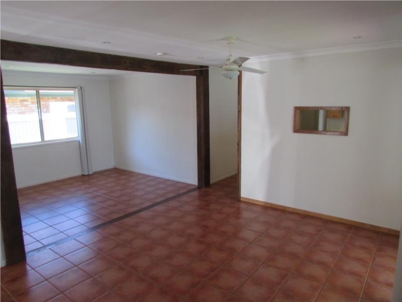 74 Cambridge Crescent, Fitzgibbon QLD 4018