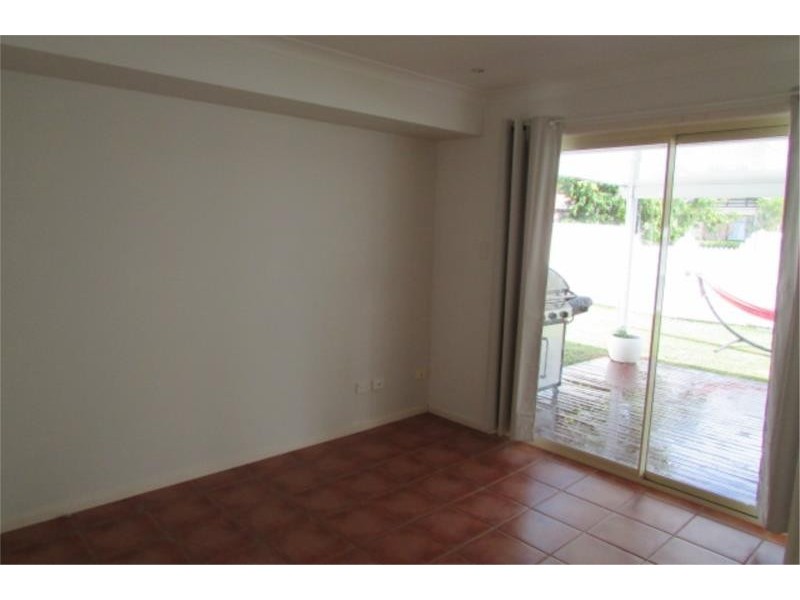 74 Cambridge Crescent, Fitzgibbon QLD 4018