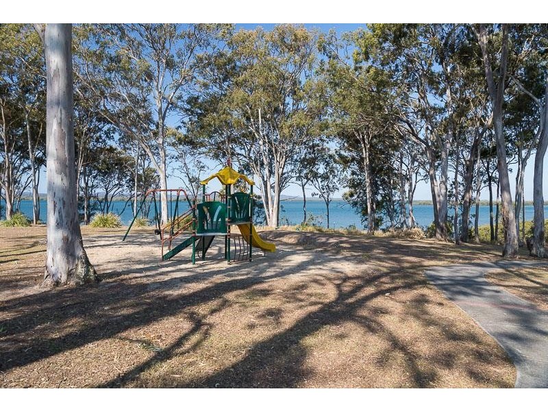 5 Rusbrook Street, Redland Bay QLD 4165
