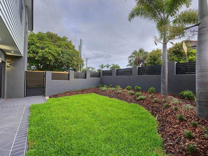 1/32 Edmond Street, Carina QLD 4152