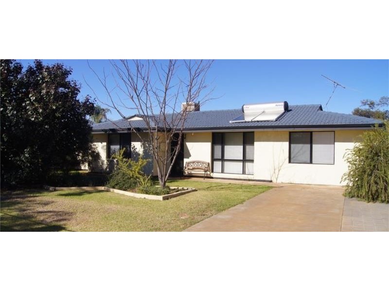 135 Addis Street, Lamington WA 6430