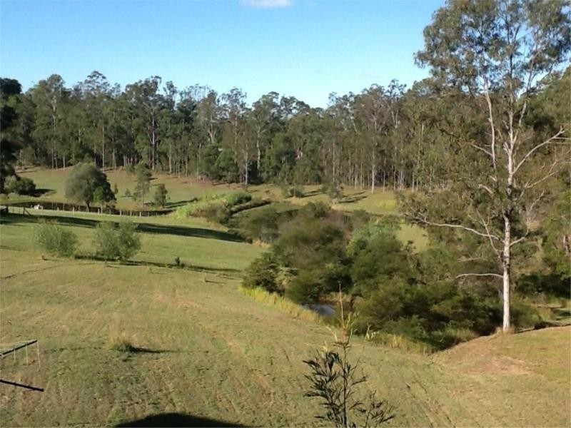 10 Mataranka Road, Veteran QLD 4570