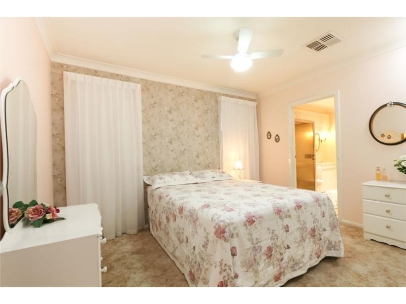 576 Cogdell Street, Albury NSW 2640