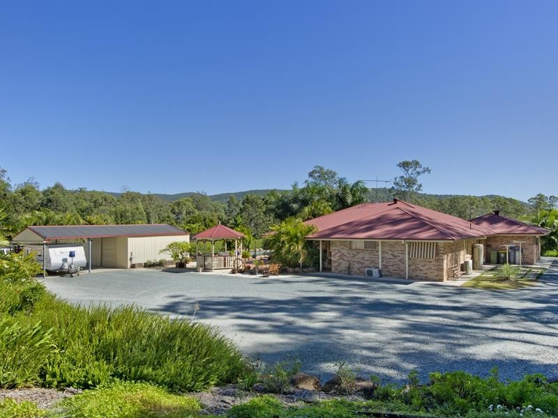 239 Kropp Road, Woodford QLD 4514