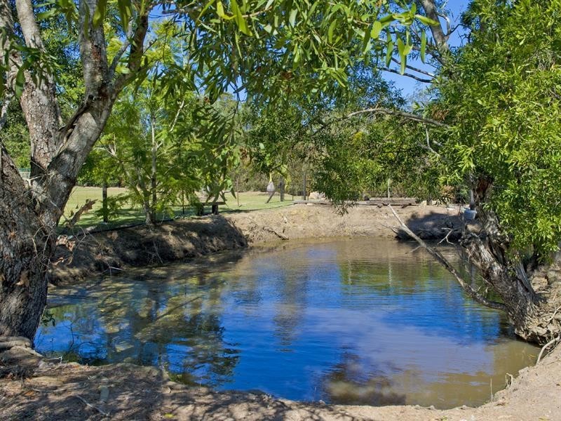 239 Kropp Road, Woodford QLD 4514