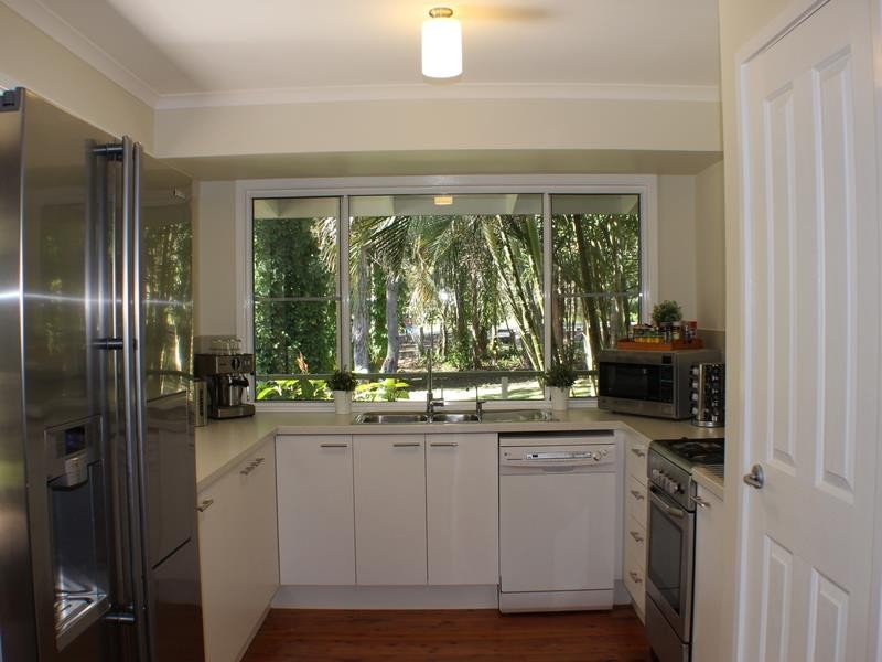 239 Louis Bazzo Drive, Pomona QLD 4568