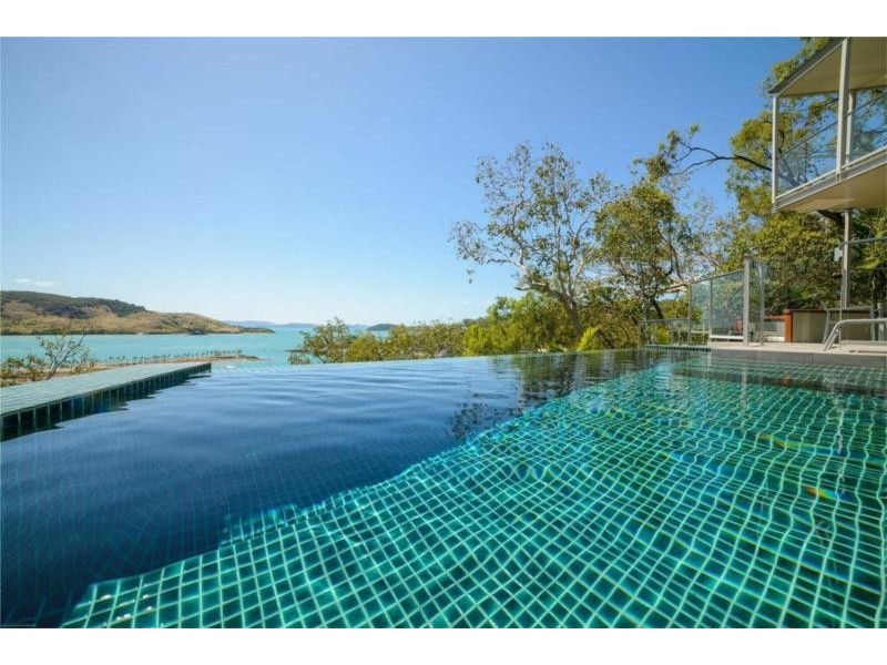 13 Marina Terrace, Hamilton Island QLD 4803