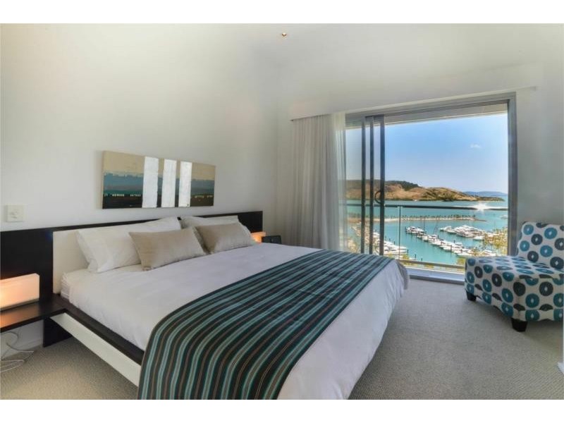 13 Marina Terrace, Hamilton Island QLD 4803