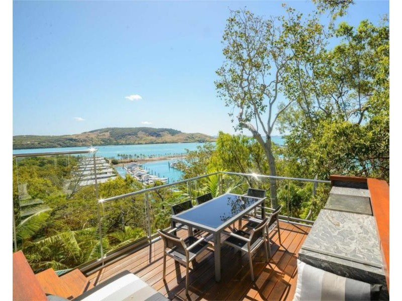 13 Marina Terrace, Hamilton Island QLD 4803