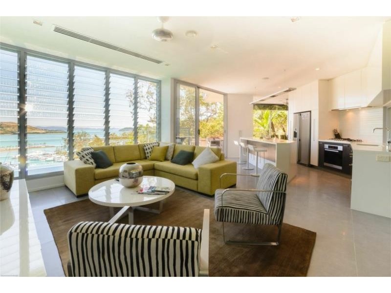 13 Marina Terrace, Hamilton Island QLD 4803