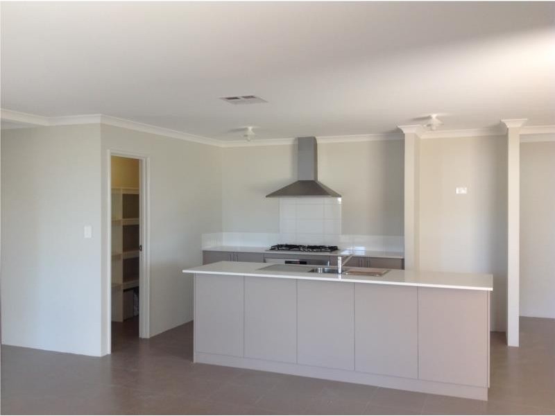 2 Lily Court, Dawesville WA 6211