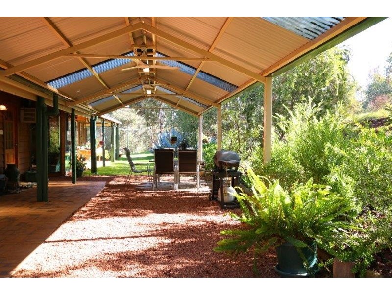 831 Chittering Road, Bullsbrook WA 6084