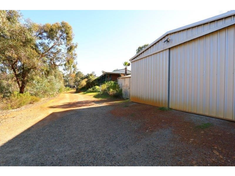 831 Chittering Road, Bullsbrook WA 6084
