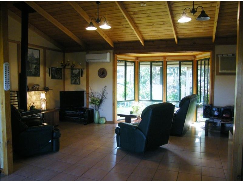 831 Chittering Road, Bullsbrook WA 6084