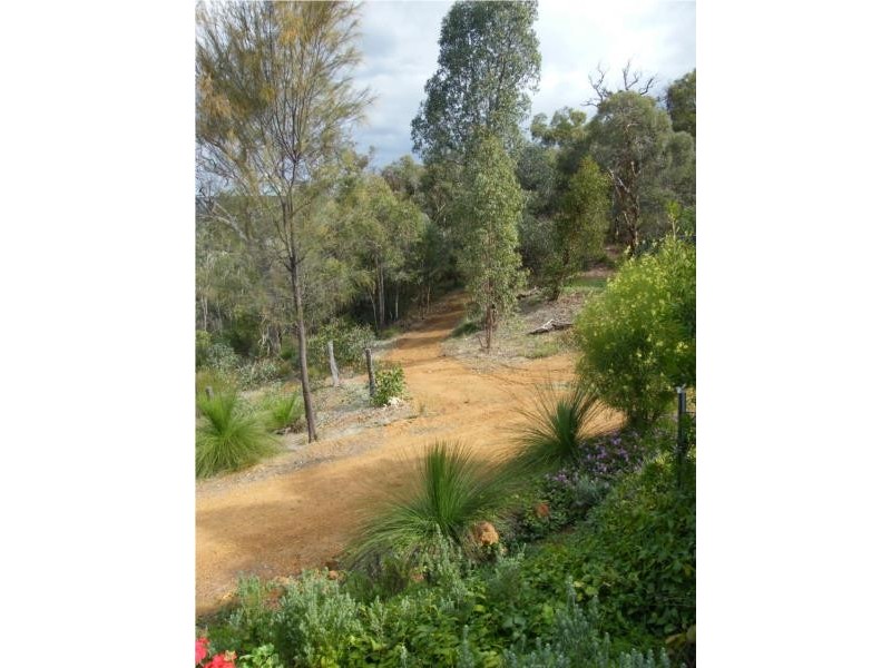 831 Chittering Road, Bullsbrook WA 6084