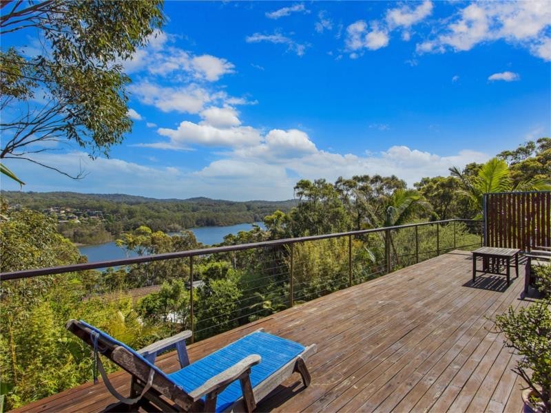 152 Copacabana Drive, Copacabana NSW 2251