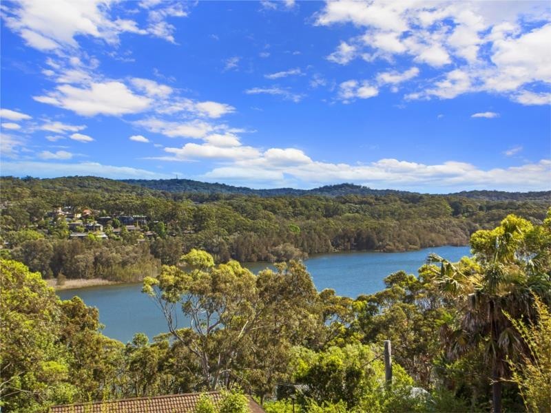 152 Copacabana Drive, Copacabana NSW 2251