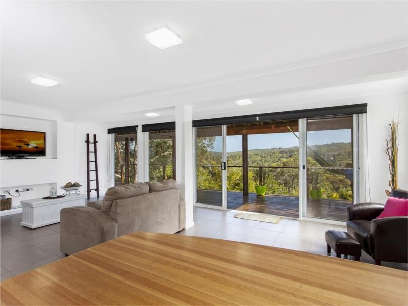 152 Copacabana Drive, Copacabana NSW 2251