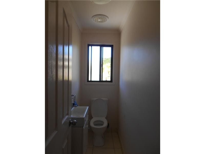 7 Dale Drive, Tiaro QLD 4650