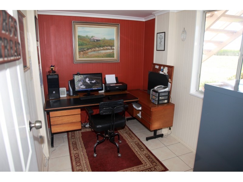 676 Clayton Road, Alloway QLD 4670