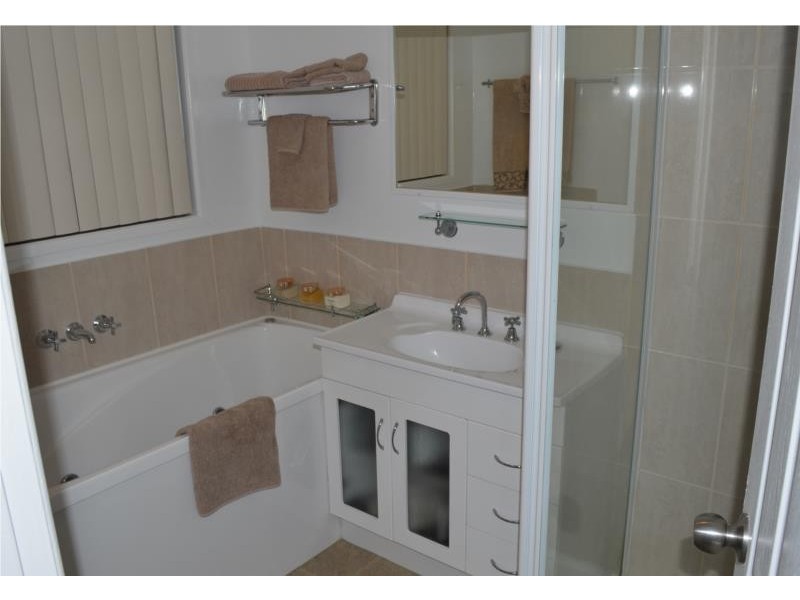 12 Benfer Road, Victoria Point QLD 4165