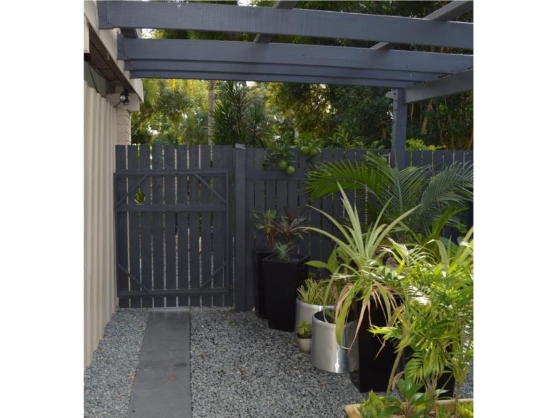 12 Benfer Road, Victoria Point QLD 4165