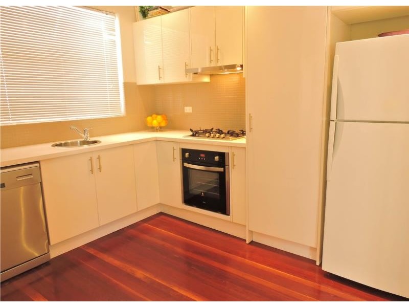 16 Richards Road, High Wycombe WA 6057