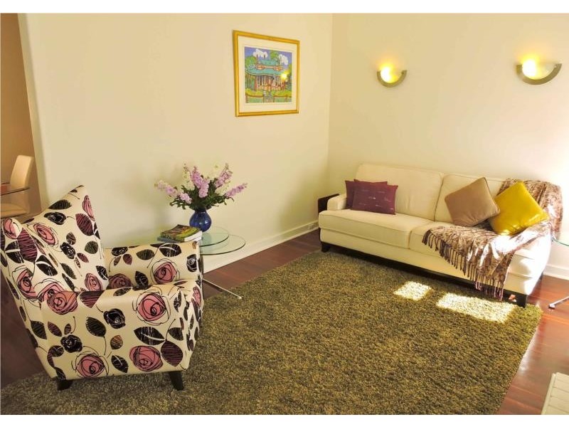 16 Richards Road, High Wycombe WA 6057