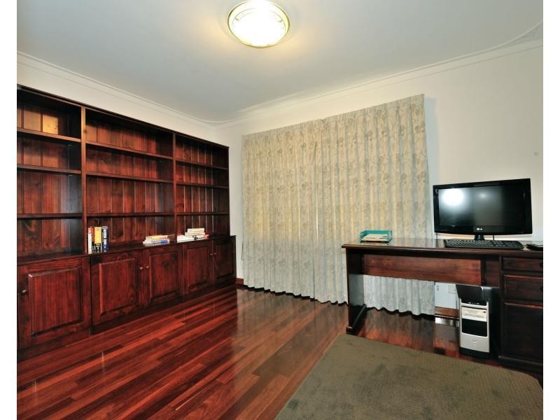 7 Ledgard Street, Rockingham WA 6168