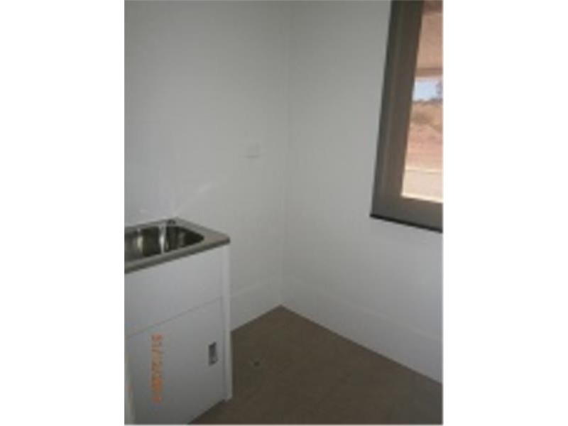 10 Bloodwood Bend, Newman WA 6753