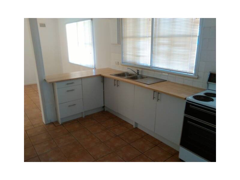 Fairfield West NSW 2165