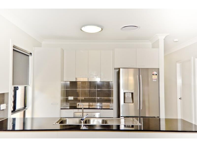 25 Travertine Avenue, Logan Reserve QLD 4133