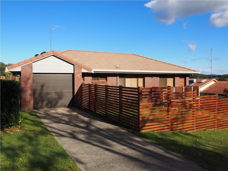 1/8 Mariners Crescent, Banora Point NSW 2486