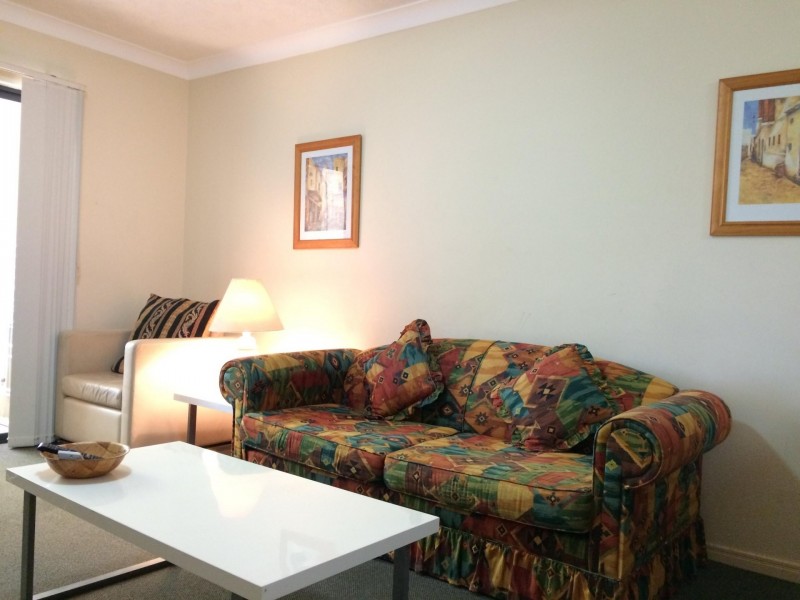 1/38 Petrel Avenue, Mermaid Beach QLD 4218