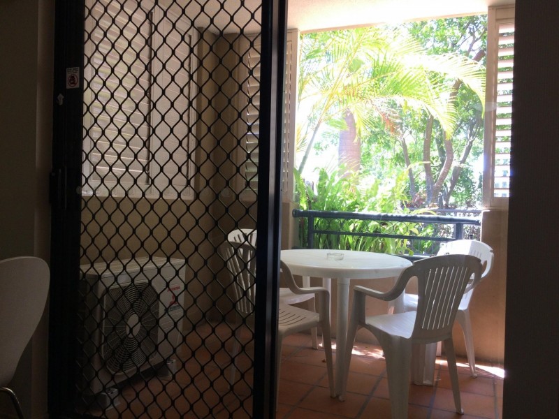 1/38 Petrel Avenue, Mermaid Beach QLD 4218