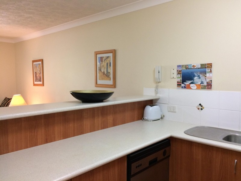 1/38 Petrel Avenue, Mermaid Beach QLD 4218