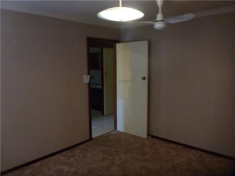 11 Hotspur Road, Spearwood WA 6163