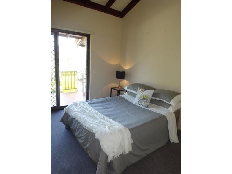 4/7 Parkridge Drive, Molendinar QLD 4214