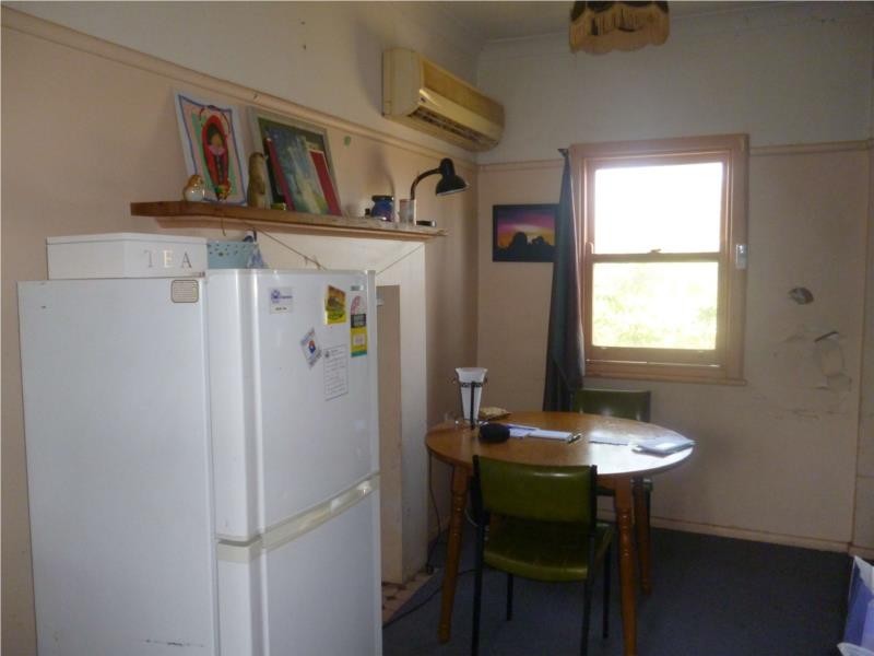 10 Mitchell Avenue, Dareton NSW 2717