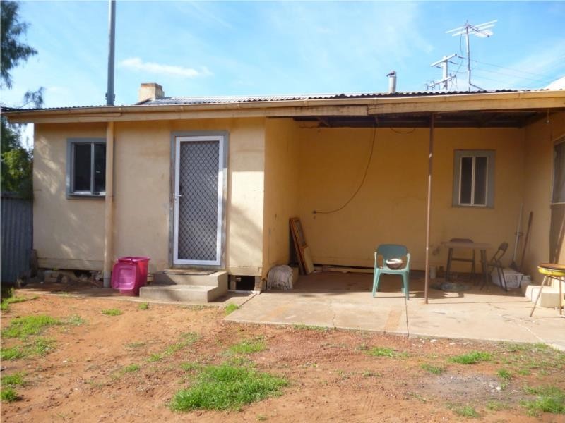 10 Mitchell Avenue, Dareton NSW 2717