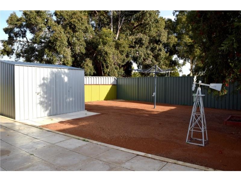 39A Wilcannia Way, Armadale WA 6112