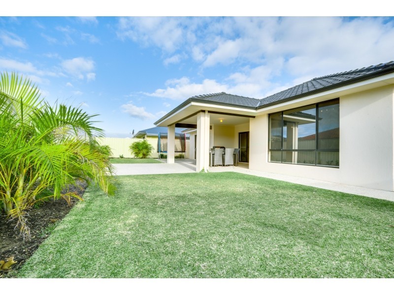 6 Anglesea Way, Madora Bay WA 6210