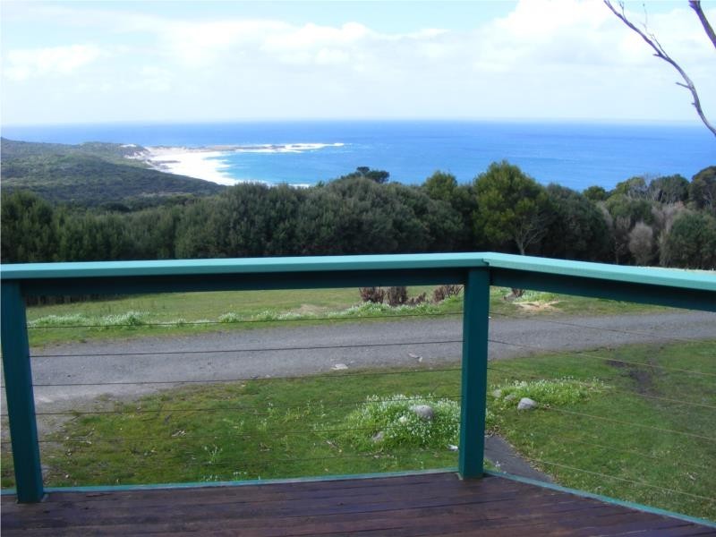 11 Boronia Drive, Grassy TAS 7256
