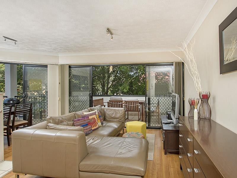 2/51 Miskin Street, Toowong QLD 4066