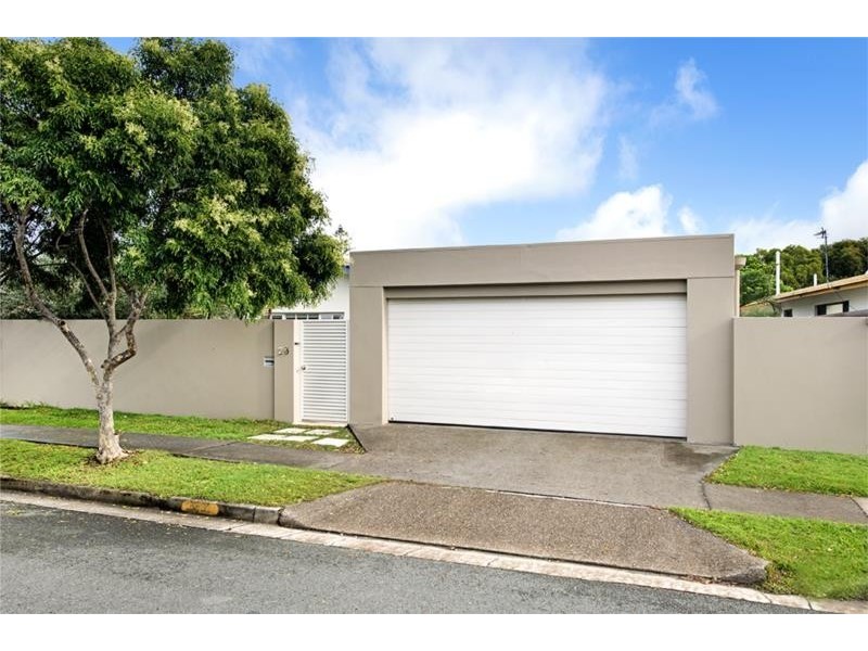 25 Brindisi Avenue, Isle Of Capri QLD 4217