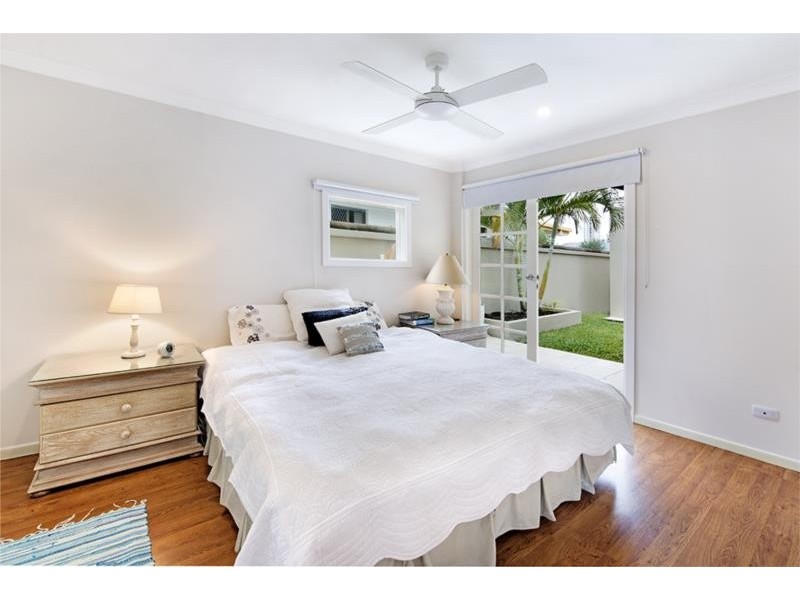 25 Brindisi Avenue, Isle Of Capri QLD 4217